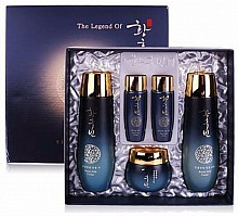 Bergamo The Legend of The Empress Royal Jelly – набор для ухода за лицом