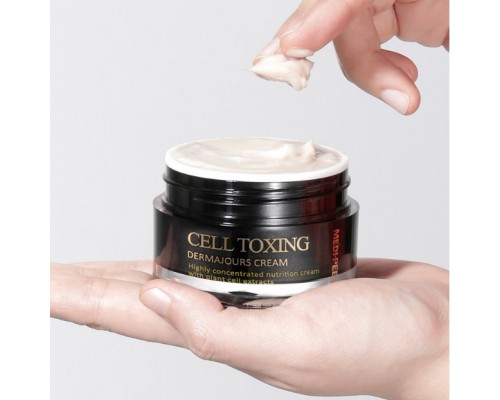 Rejuvenating cream with stem cells and peptides for firmer, glowing skin MEDIPEEL Cell Toxing Dermajours Cream 50ml